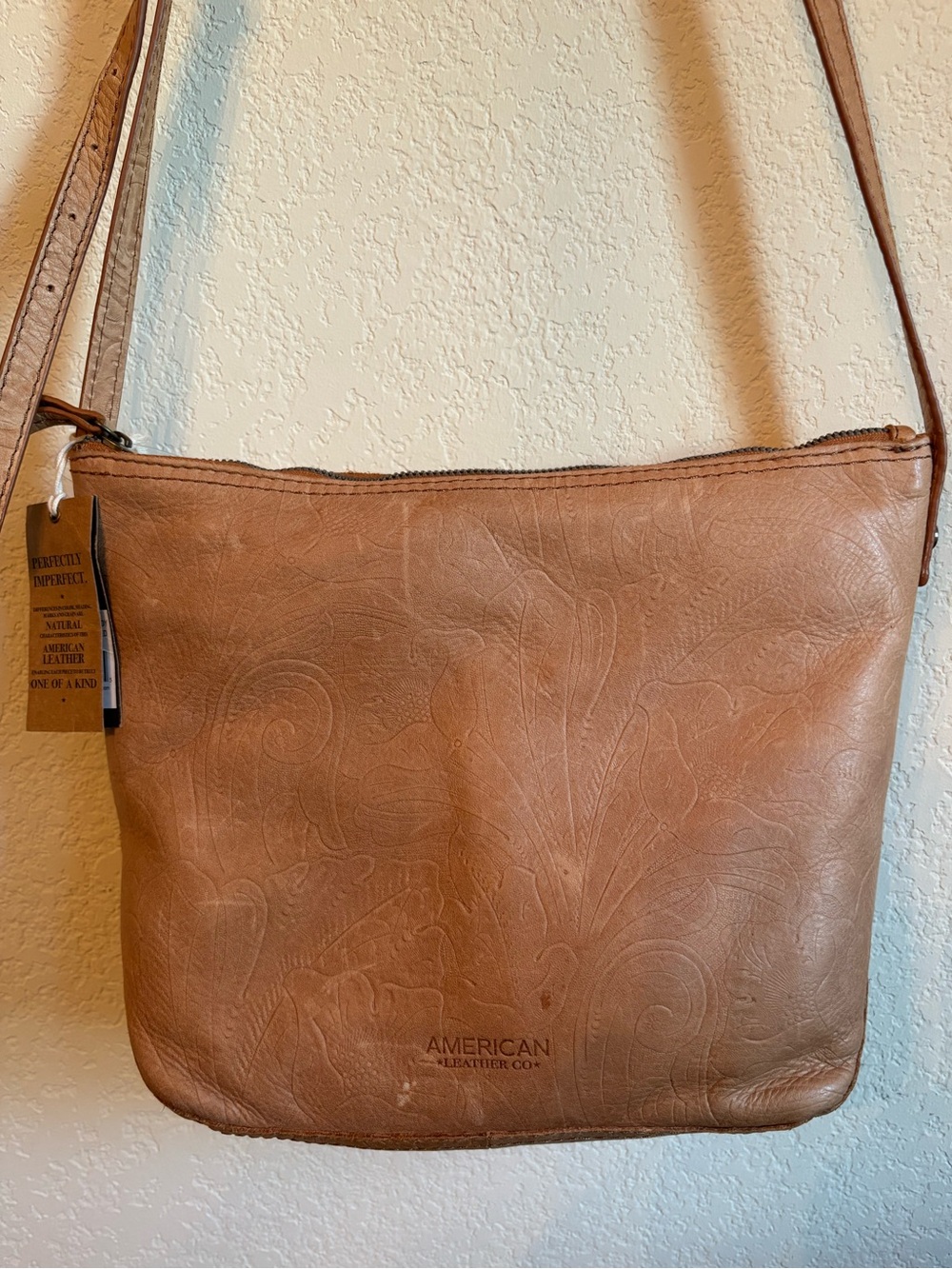 NWT American Leather Co. Tan Embossed Leather Dayton Cross-Body Shoulder Bag